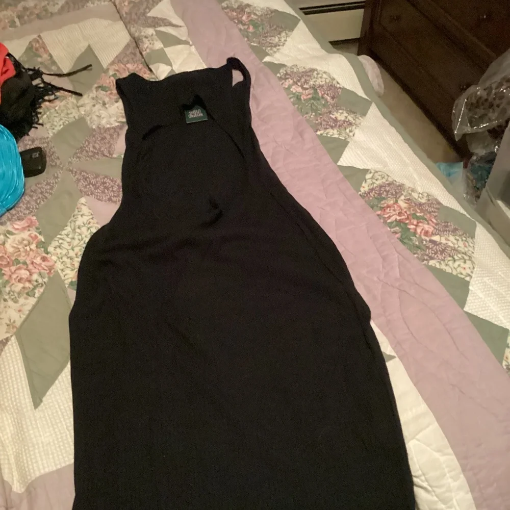 Dress - Picture 1 of 2